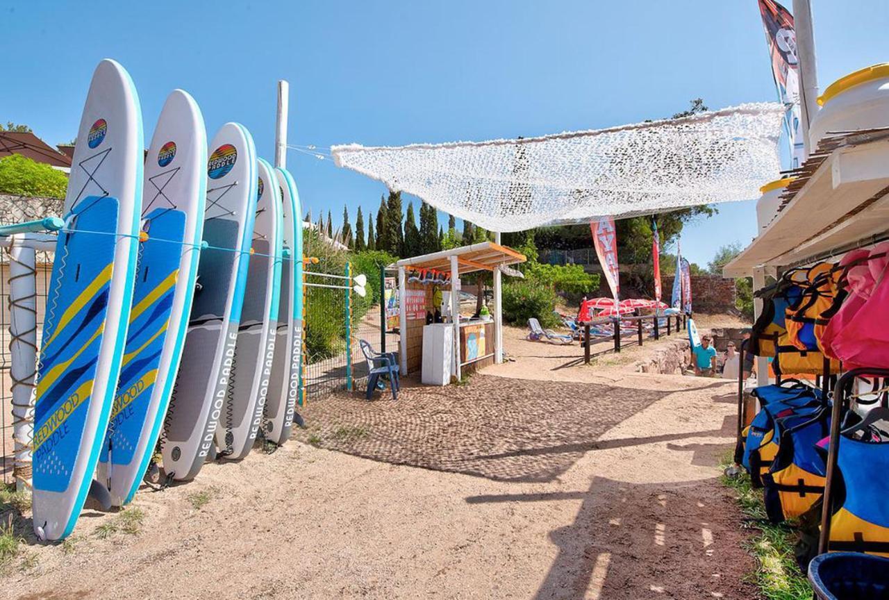 Village Club Les Mas de L'Esterel Saint-Raphaël Extérieur photo