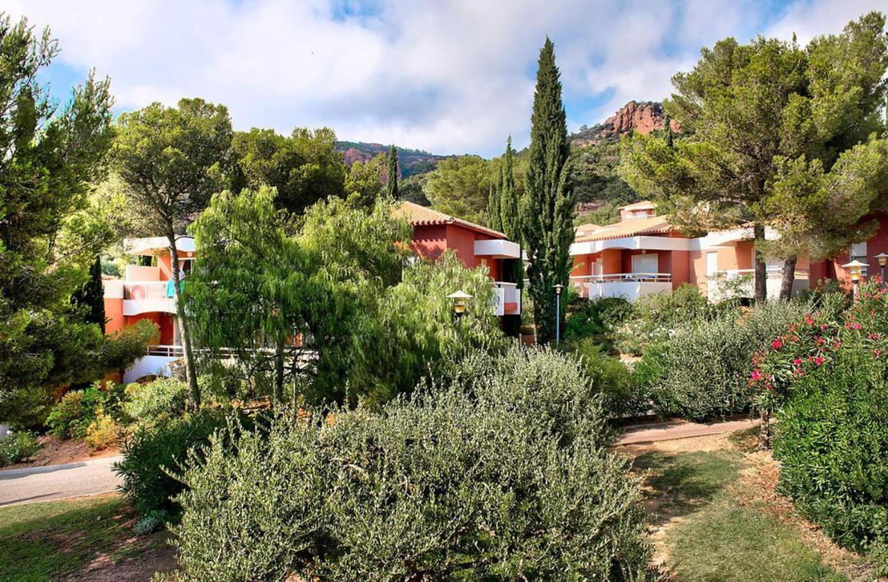 Village Club Les Mas de L'Esterel Saint-Raphaël Extérieur photo